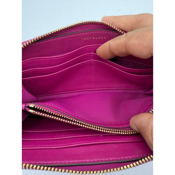 RETAIL $229 Tory Burch Charlie Zip Continental Wallet*PARTY FUSCHIA*EUC - Picture 4 of 12